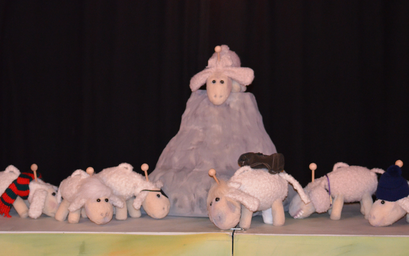 Figurentheater Grinsekatze: Das letzte Schaf